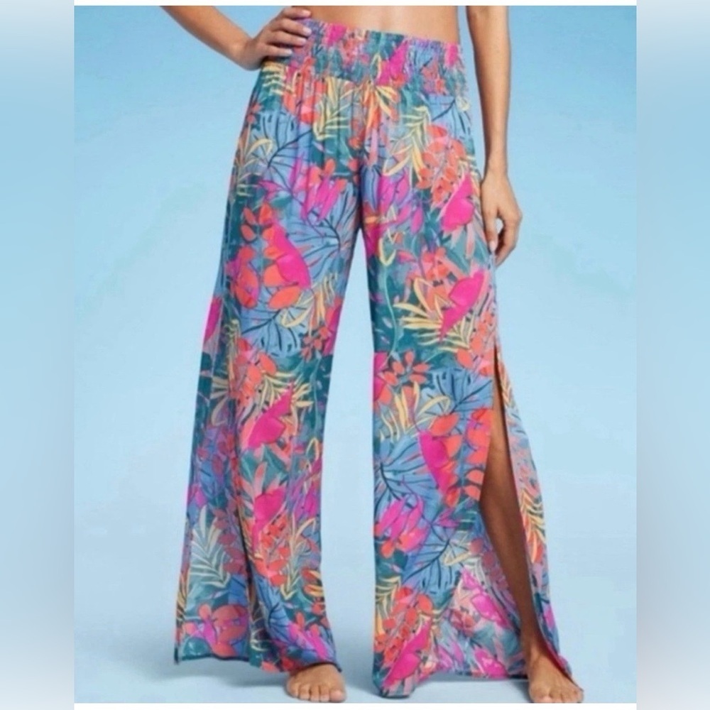 Kona Sol Wide-Leg Tropical Print Pants in Blue and Pink